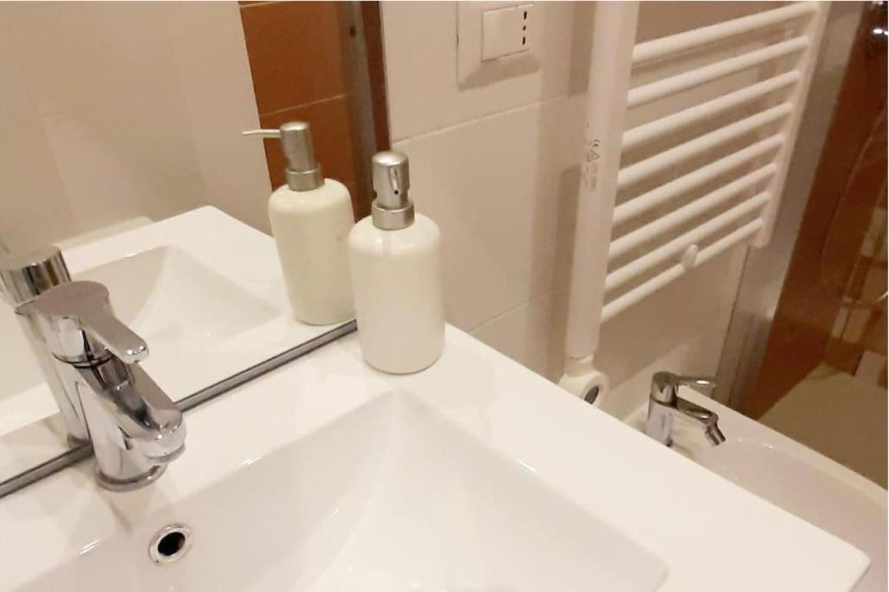 Appartamento In Centro A Milano Con A/C & Wi-Fi Buitenkant foto
